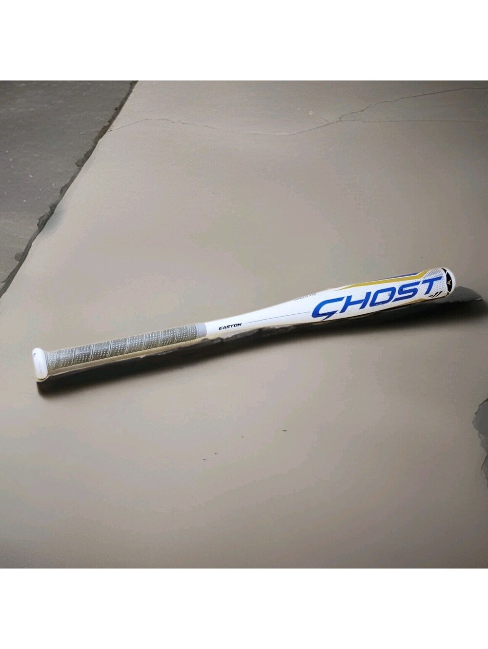 Easton Ghost FP22GHY11 30 Inch 19oz Youth Fastpitch Softball Bat Drop -11